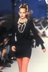 Chloe (-1994) Chloe (-1994)