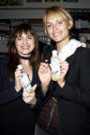 2002 10 09 - Kiehl's Santa Monica Store Grand Opening to Benefit YouthAIDS (2002)