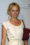 2004 02 23 - A Diamond is Forever Pre-Oscar Bash at The Soho House in Hollywood (2004)