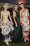 2004 04 26 - Met Gala - Dangerous Liaisons -Fashion and Furniture in the 18th Century (2004)