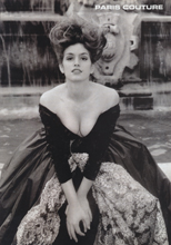 Vogue (UK-December 1990)