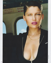 Elle (France-Collection HS 07-2025)