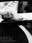 Elle (France-2003)