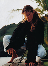 Elle (USA-May 2000)