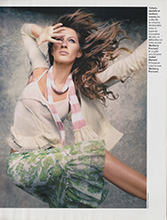 Elle (France-14 February 2005)
