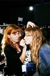 2000 - Oscar de La Renta SS 2001 backstage (2000)