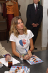 2001 12 11 - Fashion for America promoting Vogue magazine in NYC (2001)