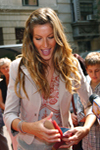 2004 06 17 Interview after leaving Regis Kelly Show (2004) 2004 06 17 Interview after leaving Regis Kelly Show (2004)