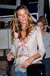 2004 06 17 Interview after leaving Regis Kelly Show (2004) 2004 06 17 Interview after leaving Regis Kelly Show (2004)