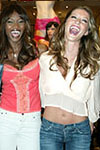 2004 02 11 - Victoria's Secret Book Backstage Sexy Preview In New York (2004) 2004 02 11 - Victoria's Secret Book Backstage Sexy Preview In New York (2004)
