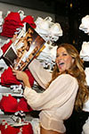 2004 02 11 - Victoria's Secret Book Backstage Sexy Preview In New York (2004) 2004 02 11 - Victoria's Secret Book Backstage Sexy Preview In New York (2004)