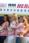 2006 11 13 - Victoria's Secret landing at Bob Hope airport in Los Angeles (2006) 2006 11 13 - Victoria's Secret landing at Bob Hope airport in Los Angeles (2006)