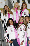 2006 11 14 - Victoria's Secret models landing at Stewart International Airport before boarding for L (2006) 2006 11 14 - Victoria's Secret models landing at Stewart International Airport before boarding for L (2006)