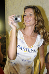 2009 02 22 - Gisele & Pantene in Rio Carnival (2009)