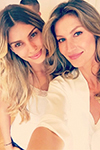 2015 06 01 - Backstage at Pantene (2015) 2015 06 01 - Backstage at Pantene (2015)