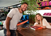 2015 11 06 - Gisele Book launch - The Boys fans in Sao Paulo, Brazil (2015) 2015 11 06 - Gisele Book launch - The Boys fans in Sao Paulo, Brazil (2015)