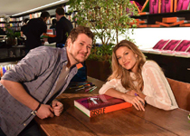 2015 11 06 - Gisele Book launch - The Boys fans in Sao Paulo, Brazil (2015) 2015 11 06 - Gisele Book launch - The Boys fans in Sao Paulo, Brazil (2015)