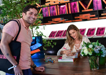 2015 11 06 - Gisele Book launch - The Boys fans in Sao Paulo, Brazil (2015) 2015 11 06 - Gisele Book launch - The Boys fans in Sao Paulo, Brazil (2015)