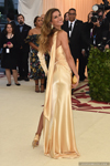 2018 05 07 - Met Gala - Heavenly bodies (Part III) (2018) 2018 05 07 - Met Gala - Heavenly bodies (Part III) (2018)
