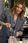 2024 01 11 - The Giselderberry Boost Smoothie at Erewhon market in Los Angeles (2024)