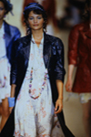 Chloe (-1994)