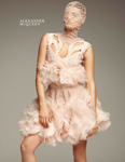 Elle (UK-2012)