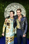2021 09 26 - Versace SS 2022 front row in Milan (2021) 2021 09 26 - Versace SS 2022 front row in Milan (2021)