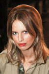 2002 - Max Mara SS 2003 backstage (2002) 2002 - Max Mara SS 2003 backstage (2002)