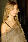 2002 09 20 - Stella Mc Cartney opening store Party (2002) 2002 09 20 - Stella Mc Cartney opening store Party (2002)