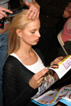 2003 - Tommy Hilfiger FW backstage (2003) 2003 - Tommy Hilfiger FW backstage (2003)