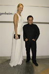 2004 05 20 -Azzedine Alaia Honored at The Guggenheim Museum (2004)