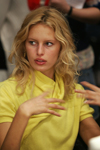 2004 - Oscar de La Renta FW backstage (2004) 2004 - Oscar de La Renta FW backstage (2004)