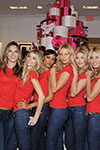 2008 11 13 - Victoria's Secret Angels Share Favorite Holiday Gift Picks at Miami Beach, Florida (2008) 2008 11 13 - Victoria's Secret Angels Share Favorite Holiday Gift Picks at Miami Beach, Florida (2008)