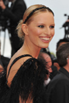 2011 05 14 - Attends the premiere of On stranger tides (2011) 2011 05 14 - Attends the premiere of On stranger tides (2011)