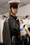 2011 - Louis Vuitton FW backstage (2011) 2011 - Louis Vuitton FW backstage (2011)