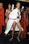 2011 - Michael Kors SS 2012 backstage (2011) 2011 - Michael Kors SS 2012 backstage (2011)