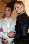 2011 07 22 - Stephane RollanD couture Fall Winter backstage (2011) 2011 07 22 - Stephane RollanD couture Fall Winter backstage (2011)