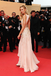 2011 05 23 - The Closing ceremony on Cannes Film Festival (2011) 2011 05 23 - The Closing ceremony on Cannes Film Festival (2011)
