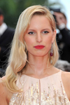 2011 05 23 - The Closing ceremony on Cannes Film Festival (2011) 2011 05 23 - The Closing ceremony on Cannes Film Festival (2011)