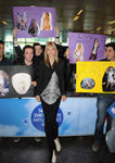 2011 03 25 - Fans celebrated the arrival of Karolina at Istanbul airport (2011)