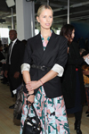 2019 02 10 - Tory Burch Fall Winter Fashion Show at Pier 17 in New York City (2019) 2019 02 10 - Tory Burch Fall Winter Fashion Show at Pier 17 in New York City (2019)