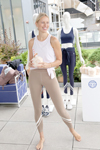 2019 09 10 - Tory Burch Rooftop Workout on the NYFW Roof Lounge at New York Fashion Week at Spring S (2019)