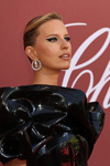 2024 05 24 - amFAR Gala in Cannes (2024) 2024 05 24 - amFAR Gala in Cannes (2024)