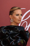2024 05 24 - amFAR Gala in Cannes (2024) 2024 05 24 - amFAR Gala in Cannes (2024)
