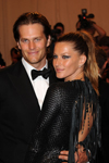 2010 05 04 - MET Gala - American woman - Fashioning a national identity (2010)