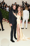 2018 05 07 - Met Gala - Heavenly bodies (2018) 2018 05 07 - Met Gala - Heavenly bodies (2018)